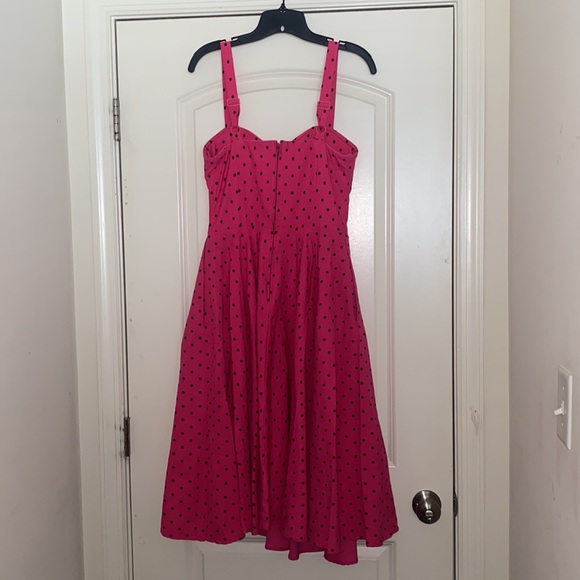 MANEATER SWING DRESS IN HOT PINK POLKA DOT - VIXEN BY MICHELINE PITT - Picture 3 of 5